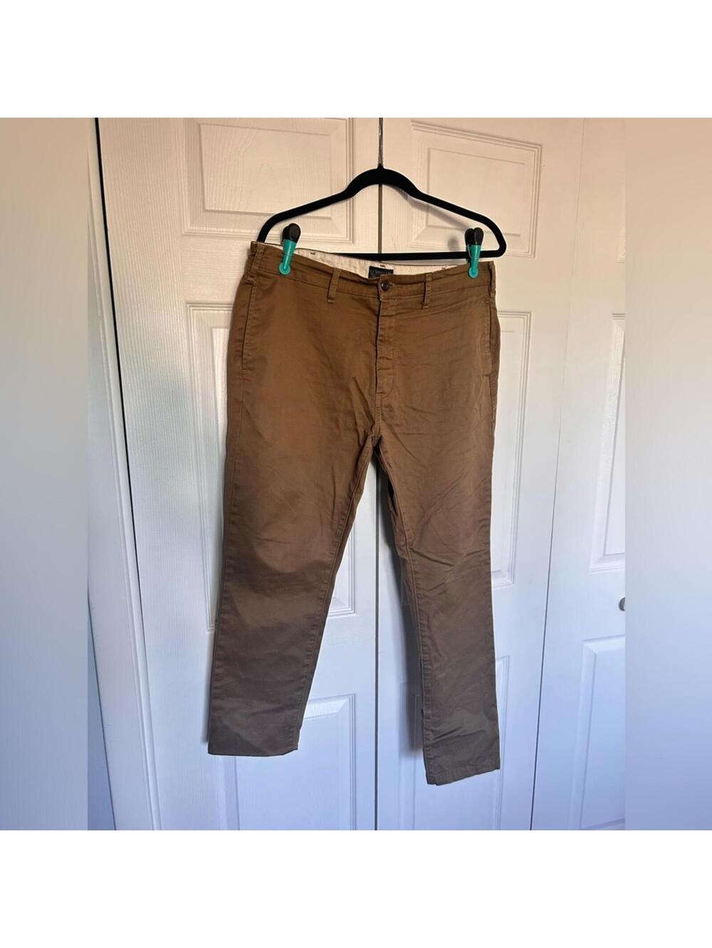Levi's Brown Chinos Straight Leg